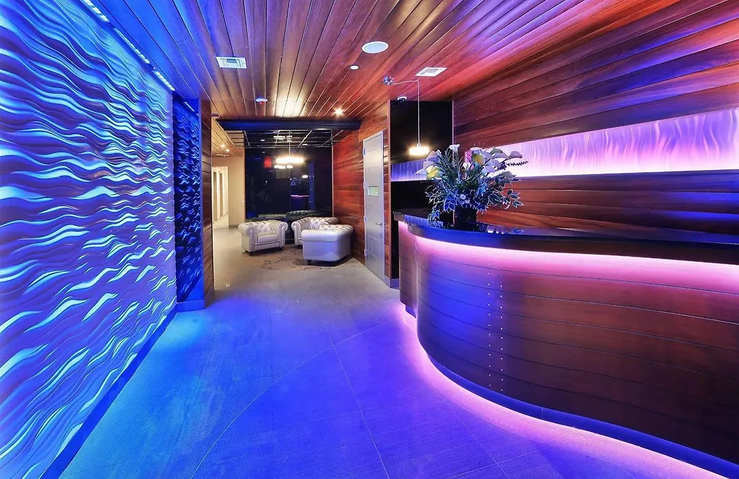 Aura Hotel Brooklyn-1